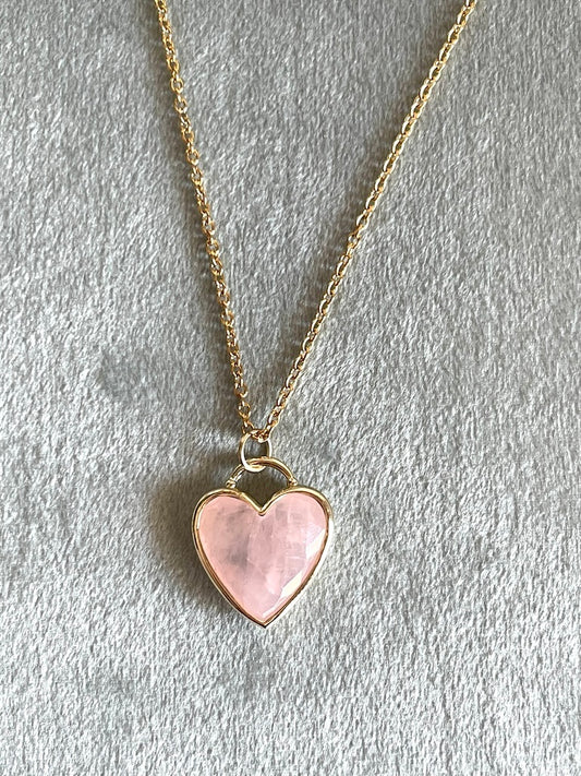 Ciondolo a cuore in Quarzo rosa - Gioia e luce interiore