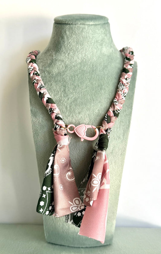 Collana boho "IBIZA" con bandane intrecciate e moschettone (puoi indossarla come bracciale) più colori disponibili