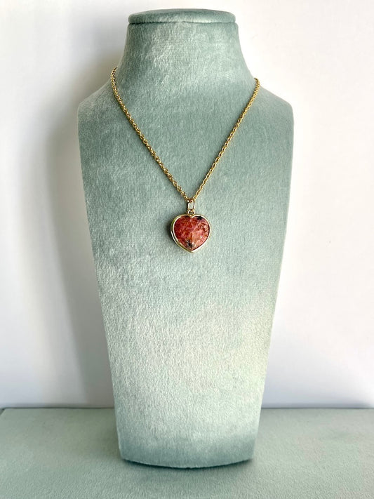 Ciondolo a cuore in Rodonite - Fiducia E Amore Per Sé Stessi - Energia Fisica Ed Emotiva