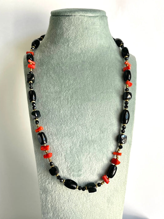 Collana in Onice nero e Corallo rosso