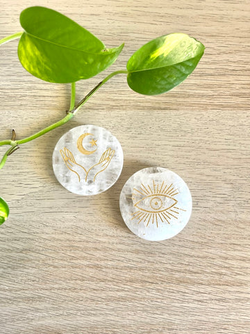 Disco in Cristallo di rocca 2 simboli disponibili: Cura e protezione - Occhio onniveggente