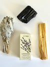 Kit Protezione energetica con Tormalina nera, Smudge alla Salvia bianca e lavanda, Olio essenziale Protection e Palo santo