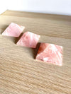 Piramide in Quarzo rosa - Gioia e luce interiore - Amore