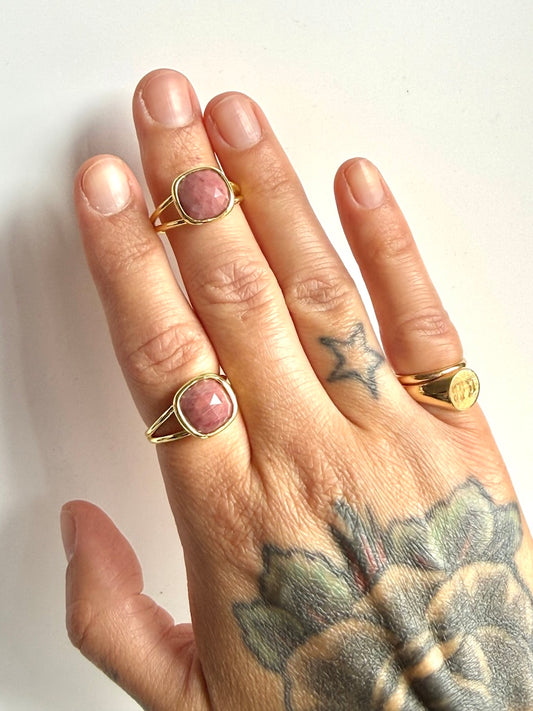 Anello con rodonite -Fiducia e Amore per sé stessi - Energia fisica ed emotiva -