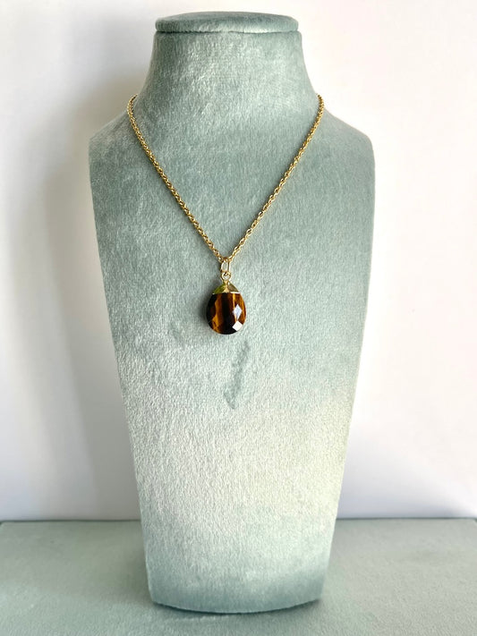 Pendente in Occhio di tigre a goccia  -CONCENTRAZIONE - EQUILIBRIO EMOTIVO - SICUREZZA