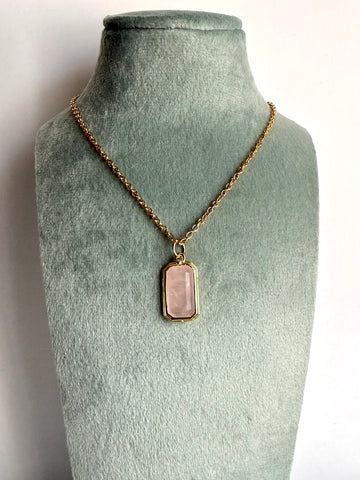 Ciondolo in Quarzo rosa collezione Cherché - Gioia e luce interiore.