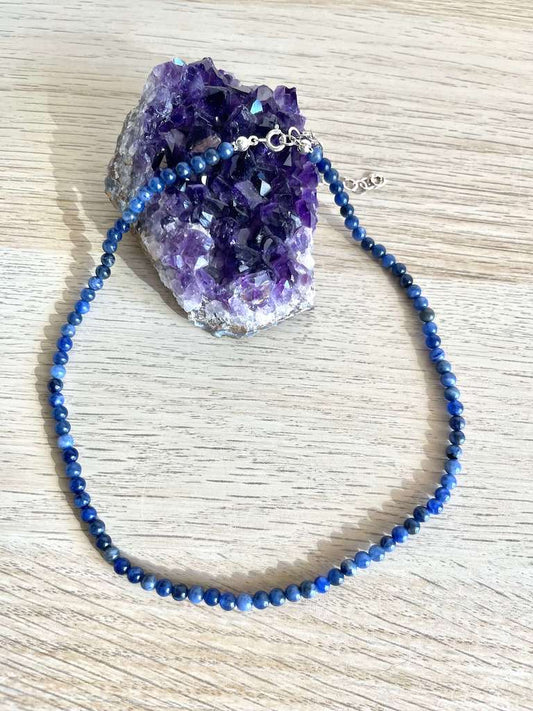Collana in Sodalite - Ricerca della verità- Aiuta nella comunicazione
