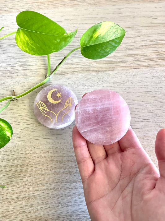 Disco in Quarzo rosa 2 simboli disponbili: Cura e protezione -  Occhio onniveggente