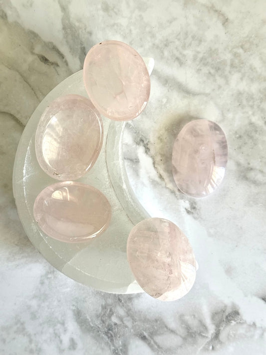 Quarzo Rosa Burattato, Grezzo, Uova, Palmstone e Pietre del sollievo-Gioia e luce interiore-