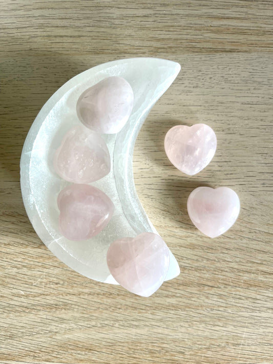 Cuore in Quarzo rosa - Gioie e luce interiore - Pietra dell'Amore universale