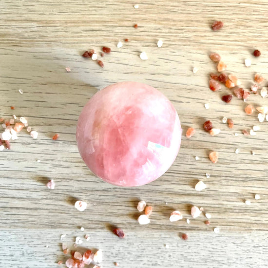 Sfera in Quarzo Rosa - Gioia e Luce interiore- - Green Candle & CO